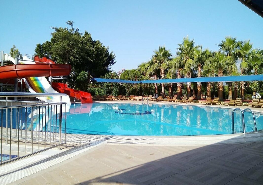 Кириш отели 4. Отель uk Hotel Kiris. Uk Hotel Kiris 4 Турция. Uk Hotel Kiris (ex. Kiris Rose, Sailors Park) 4*. Малибу кириш отель Турция.