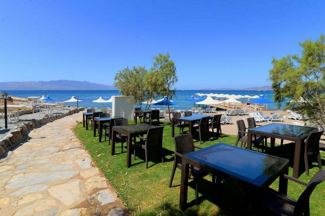 Boutique hotel 4. Rammos Hotel Bodrum 4 Бодрум. Бульвар Ататюрка Бодрум. Пляж Акьярлар Бодрум отели рядом. Ататюрк улица Бодрум фото.