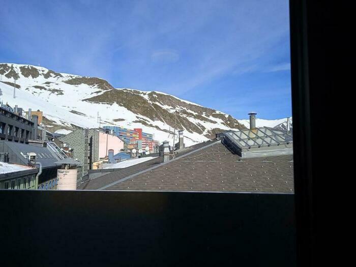 Image description