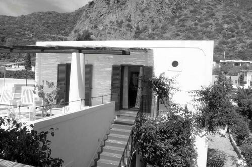 Image description