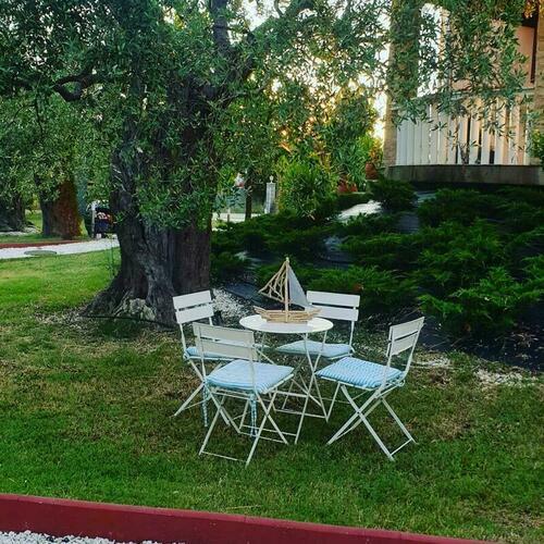 Image description