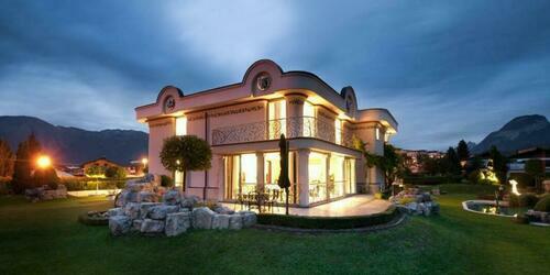 Image description