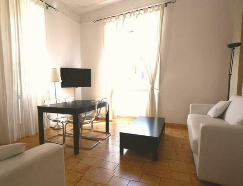 Hotel LUXURY WHITE HOUSE ROME Privat Properties Roma - Emoții de ...