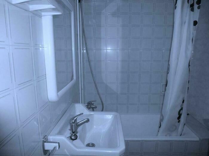 Image description