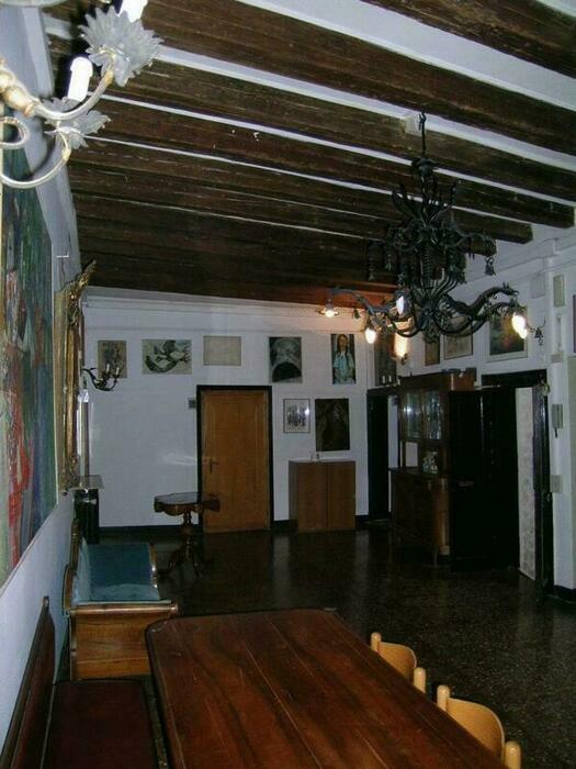 Image description