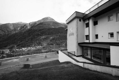 Image description