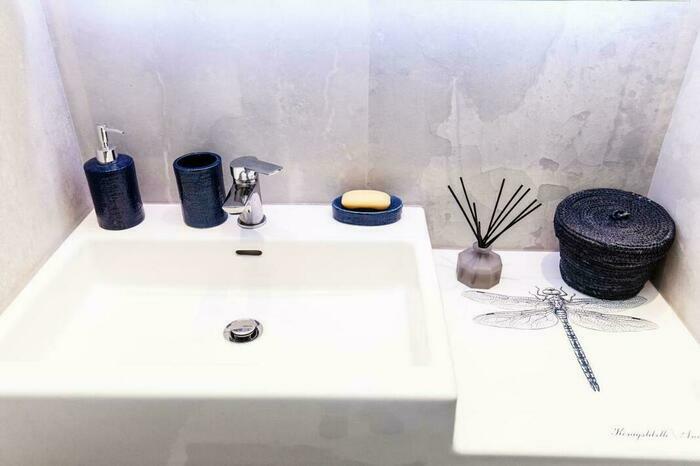 Image description