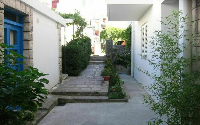 Image description