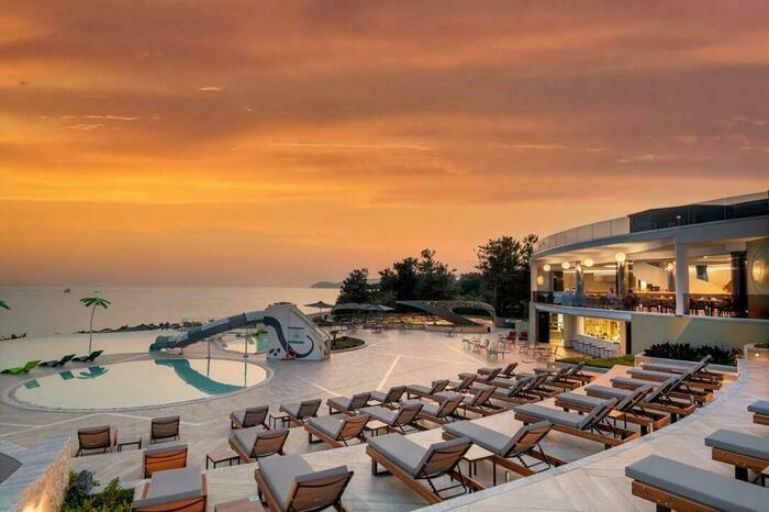 Alexandra Elegance / Bridging Generations 5*