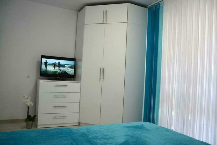 Image description
