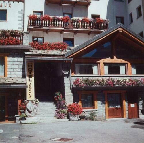 Image description