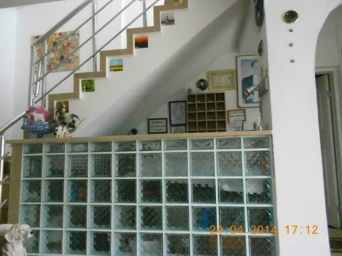 Image description