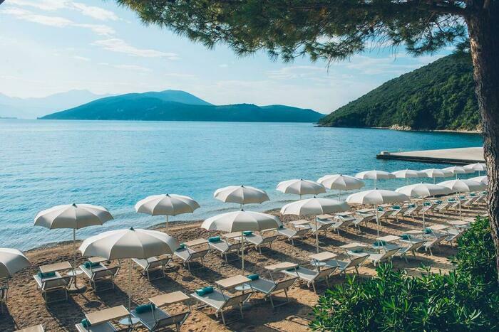 Iberostar Waves Herceg Novi &mdash; фото отеля у моря