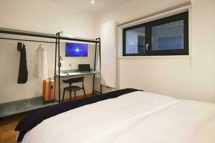 Image description